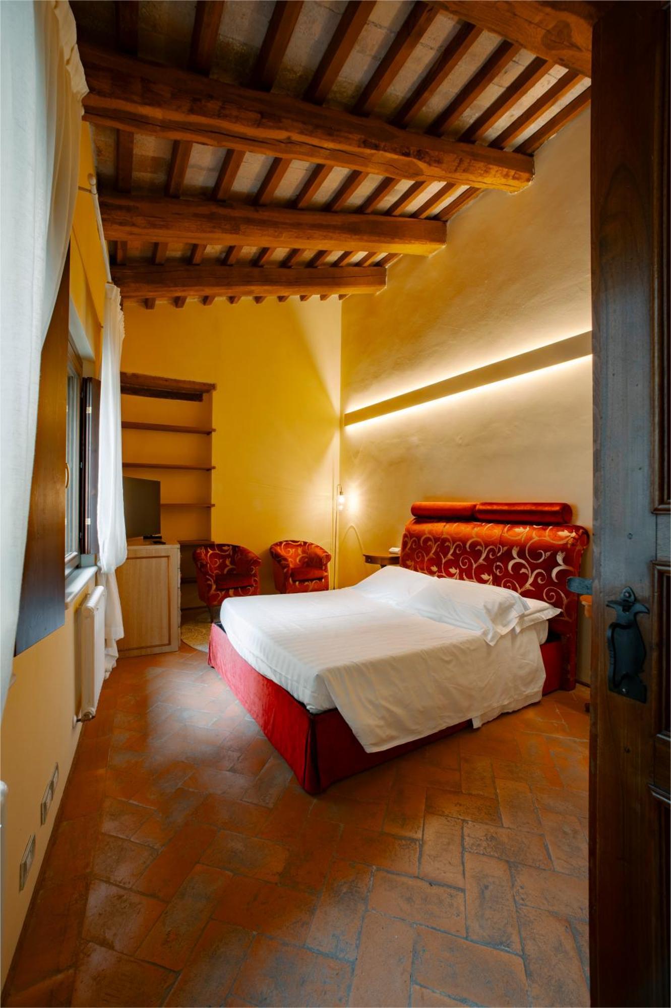 Urbino Apartments - Palazzo Paltroni Studio Eksteriør billede